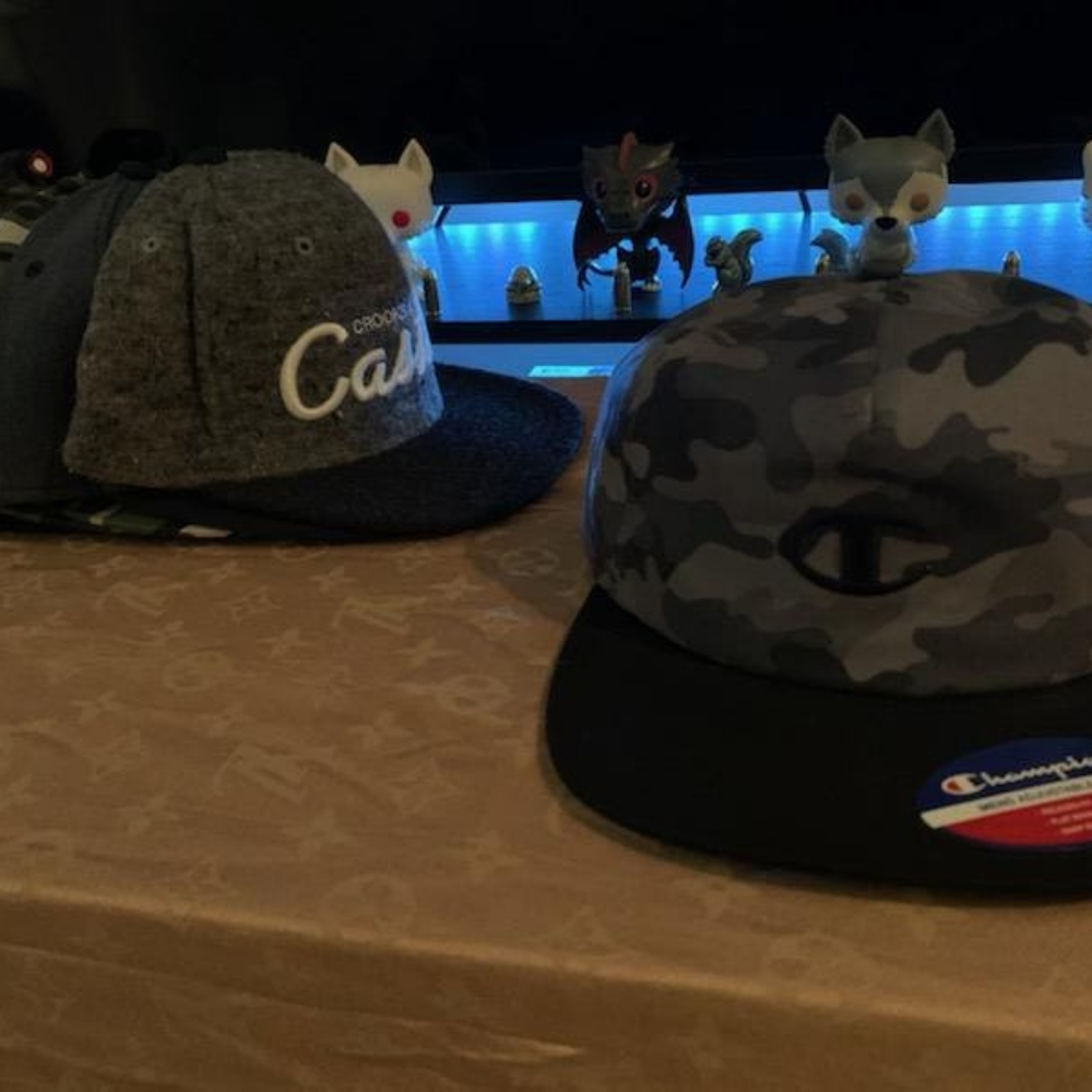 Champion flat brim hat - Picture 3 of 5